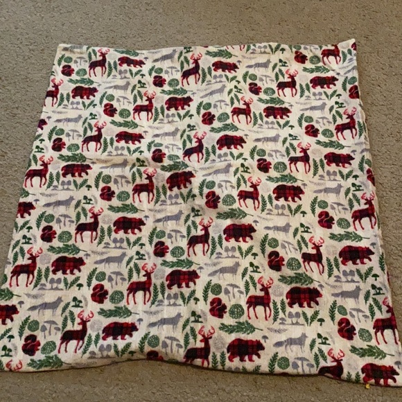 Set of 3 Cabin/Lodge Themed Custom Throw Pillow Cover Set- 2- Large- 1 narrow - Picture 3 of 3